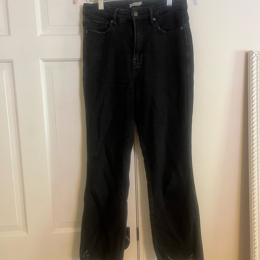 Good American Black Straight Leg Jeans